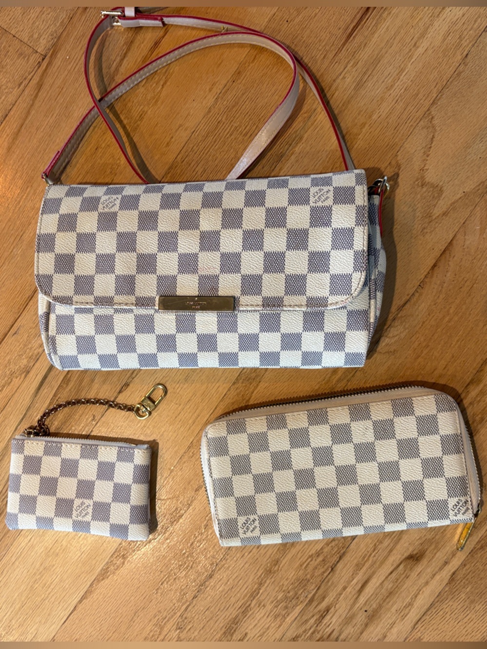 Checkered Crossbody Wallet Set in Light Blue and White